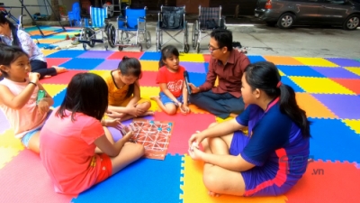 Em luôn vững bước