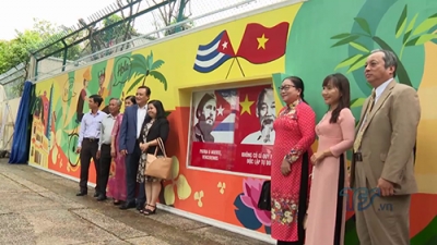 Bức tranh tình hữu nghị